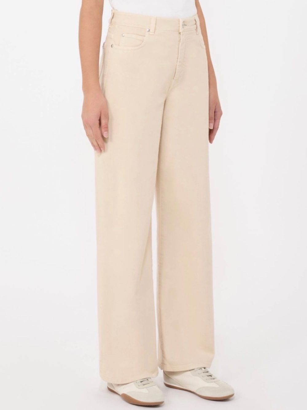 Weekend Max Mara Wide-Leg High-Rise Jeans in Beige six 40 US 6/8